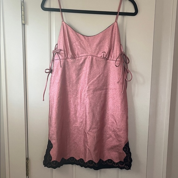 ANNA SUI metallic pink faux leather mini dress size 6 - Picture 2 of 5